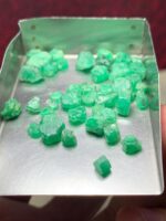 37.70ct Swat Emerald Rough Lot: Fine Green Crystals with Natural Elegance - Image 7