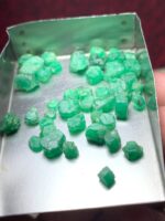 37.70ct Swat Emerald Rough Lot: Fine Green Crystals with Natural Elegance - Image 9