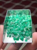 Compact Power: 64.05 ct Emerald Rough Lot from Swat Valley - Image 6