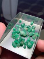 Elegant 31.46 ct Swat Emerald Rough – A Glimpse of Pakistan’s Green Heritage - Image 9