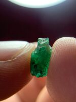 2.00ct Swat Emerald Crystal – Long & Luminous Natural Beauty - Image 6
