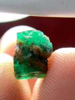 3.31ct Swat Emerald Crystal – Natural Precision with Bold Character - Image 2