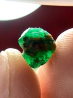 3.31ct Swat Emerald Crystal – Natural Precision with Bold Character - Image 4