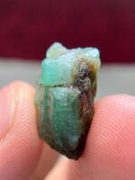 14.96ct Laghman Emerald Crystal: A Rare Gem from Afghanistan’s Hidden Treasure Trove - Image 5