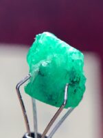 4.40ct Swat Emerald Crystal – Small, Rare, and Naturally Radiant - Image 6