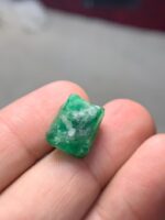 Discover the Majestic 16.55ct Emerald Crystal: A True Masterpiece of Nature - Image 3