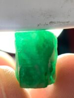 Discover the Majestic 16.55ct Emerald Crystal: A True Masterpiece of Nature - Image 5