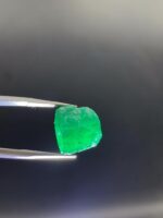 Swat Valley Emerald Crystal – 14.90 Carat Raw Green Gemstone - Image 5