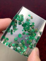 Swat Emerald Rough Lot – 25.71ct Natural Green Gems | 6.33 x 6.43 x 4.10 mm Highlight - Image 2