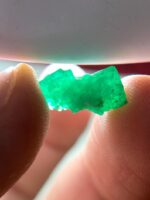 3.71ct Swat Emerald Crystal: Refined Geometry in Raw Green - Image 3