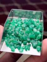 Compact yet Striking: 61.50ct Swat Emerald Rough - Image 7