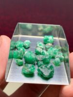 Swat Emeralds: Premium 41.55 Carat Lot of Natural Green Crystals - Image 8