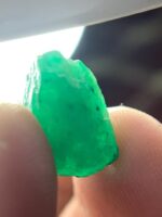 9.41 ct Swat Emerald Crystal – Vivid Green Elegance in Natural Form - Image 5