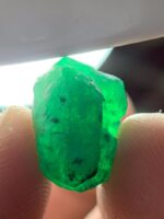 9.41 ct Swat Emerald Crystal – Vivid Green Elegance in Natural Form - Image 8