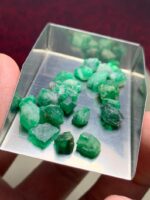 Nature’s Precision: 39.90 ct Swat Emerald Rough (11.32 × 7.77 × 3.90 mm) - Image 5