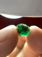 2.06ct Sest Emerald Crystal – Natural Untreated Green Gemstone (8.21 x 7.37 x 5.27 mm) - Image 4