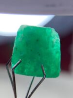 Exploring the Beauty of a 6.30ct Emerald Crystal: A Deep Dive into Its Stunning Dimensions (10.60 x 10.31 x 7.46mm) - Image 6