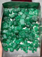 78.95ct Emerald Rough Lot (10x6x6mm): Natural Untreated Crystals for Cutting or Collection - Image 6
