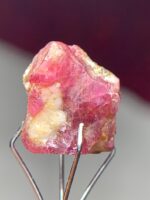 Discovering the Beauty and Potential of a 7.970ct African Ruby Crystal: 10.77 x 9.71 x 7.14mm - Image 7