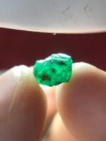 1.73ct Swat Emerald Crystal – Natural Untreated Gemstone (5.64 x 8.76 x 5.15 mm) - Image 2