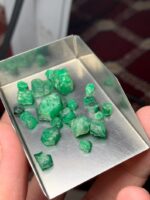 Unearthing Nature’s Treasure: A 35.68 ct Rough Emerald Lot from Swat - Image 13
