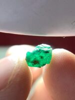 1.73ct Swat Emerald Crystal – Natural Untreated Gemstone (5.64 x 8.76 x 5.15 mm) - Image 7