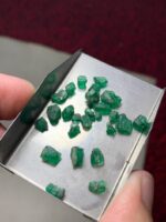 Authentic Beauty in Bulk: 18.37 Carat Emerald Rough Lot from Swat Valley - Image 3