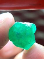 9.41 ct Swat Emerald Crystal – A Bold Natural Statement - Image 3