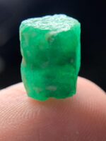 7.49ct Swat Emerald Crystal: Vivid Green Gemstone - Image 6