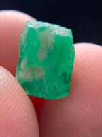 7.49ct Swat Emerald Crystal: Vivid Green Gemstone - Image 8