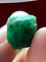 Majestic Green: A 13.20‑Carat Emerald Crystal from Swat Valley - Image 8