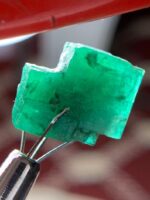 9.94 ct Swat Emerald Crystal – Majestic Green Gem from Pakistan - Image 8