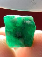 13.65 ct Natural Swat Emerald Crystal – A 14.26 × 13.89 × 8.88 mm Gem - Image 8