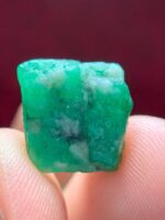 13.65 ct Natural Swat Emerald Crystal – A 14.26 × 13.89 × 8.88 mm Gem - Image 9
