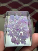 Exploring a 35.67 ct Afghan Hackmanite Rough Lot: A Collector’s Perspective - Image 2