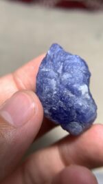 111 ct Hackmanite Crystal from Afghanistan - Image 4