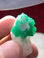 81.10 Carat Emerald Specimen from Swat, Pakistan – Natural Green Beryl Crystal - Image 2