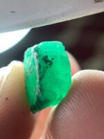 A 5.83ct Swat Emerald Crystal: Exceptional Natural Beauty from Pakistan - Image 8