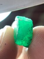 A 5.83ct Swat Emerald Crystal: Exceptional Natural Beauty from Pakistan - Image 11
