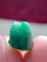 6.50ct Natural Emerald Crystal from Swat, Pakistan – A Rare Gemstone with Stunning Dimensions - Image 4