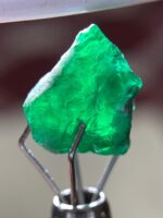 3.84ct Swat Emerald Crystal – A Vivid Green Gem from Pakistan’s Emerald Valley - Image 10