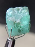 Unveiling the Magnificent 20.13ct Emerald from Panjshir: A True Masterpiece - Image 3