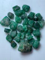 101.40 Carat Emerald Rough Lot – Natural Mid-Sized Gemstones (16x15x10mm) - Image 4