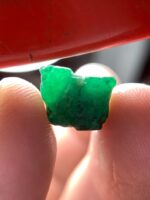 8.58 ct Swat Emerald Crystal – Natural Treasure from Pakistan - Image 4