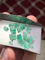 Unearthed Beauty: 22 ct Rough Emerald from Panjshir — 5.10 × 9.27 × 5.80 mm - Image 4