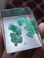 Unearthed Beauty: 22 ct Rough Emerald from Panjshir — 5.10 × 9.27 × 5.80 mm - Image 10
