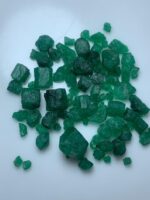54.70ct Swat Emerald Rough Lot (10x7x8mm): Natural Green Crystals for Cutting or Collection - Image 5