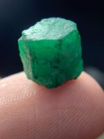 8.55ct Afghan Emerald Crystal: Raw Gemstone - Image 7
