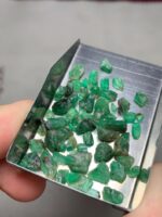 Nature’s Masterpiece: 37.25ct Emerald Rough Lot from Laghman, Afghanistan - Image 2
