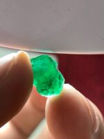 4.27ct Swat Emerald Crystal – Natural Green Gemstone from Pakistan - Image 2